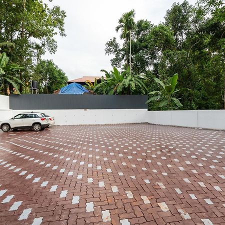 Cochin Airport Hotel Kochi Kültér fotó