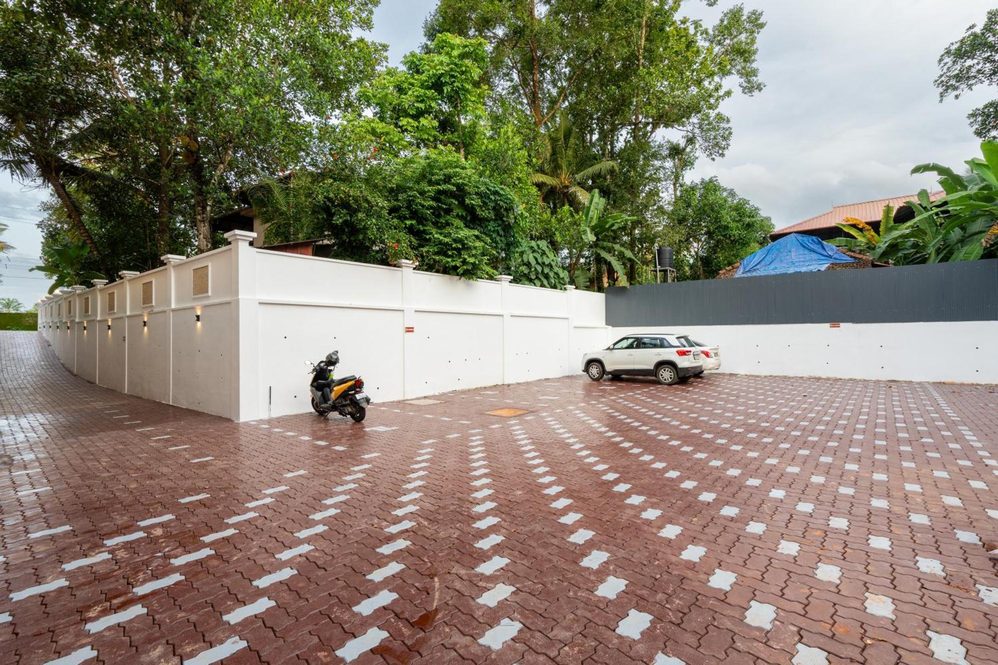Cochin Airport Hotel Kochi Kültér fotó